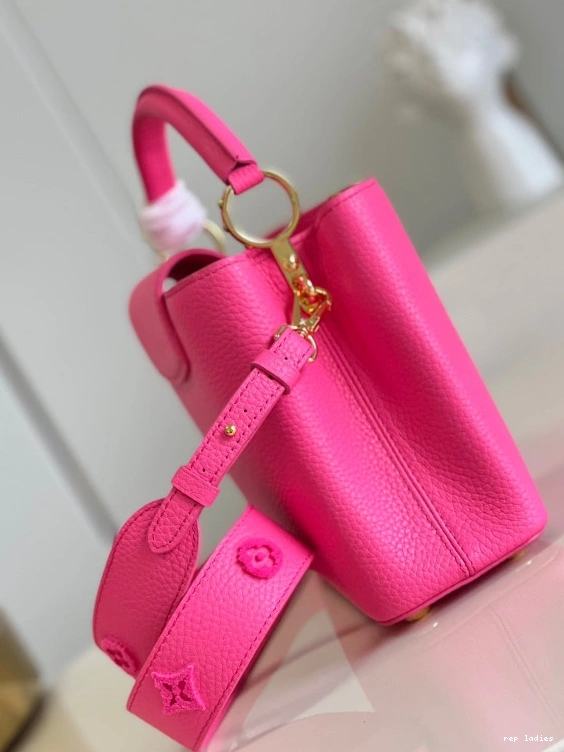 Cheap LOUIS VUITTON CAPUCINES BB 0812